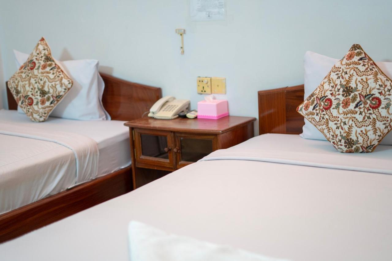 Siem Reap Riverside Hotel Exterior photo