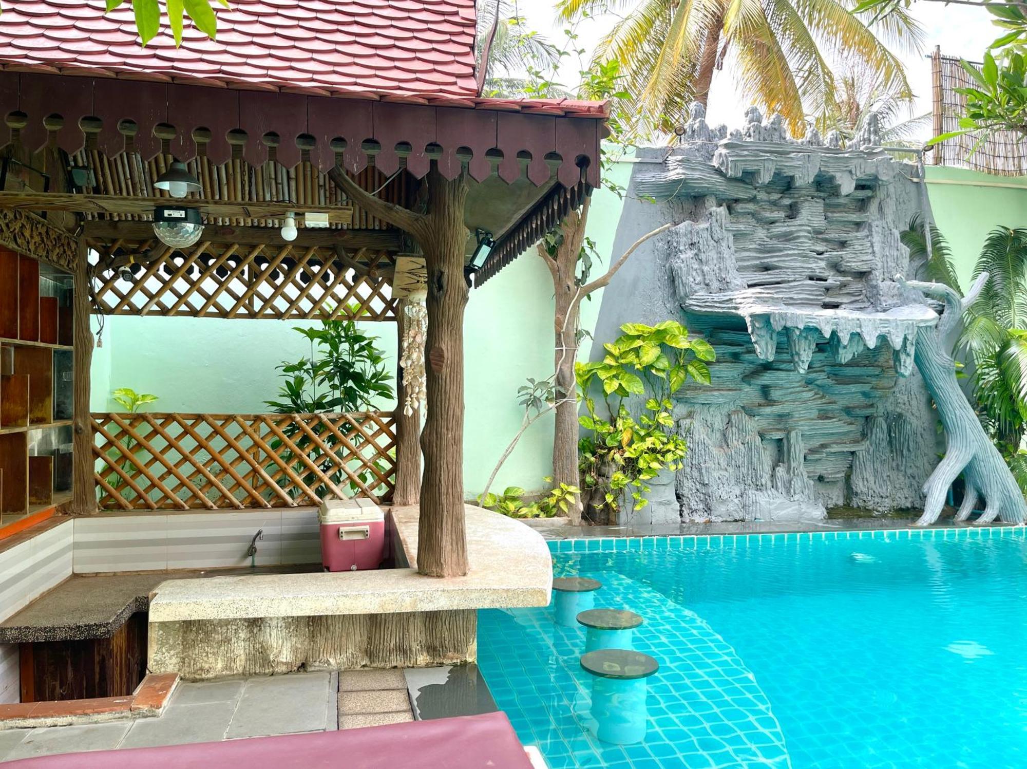 Siem Reap Riverside Hotel Exterior photo